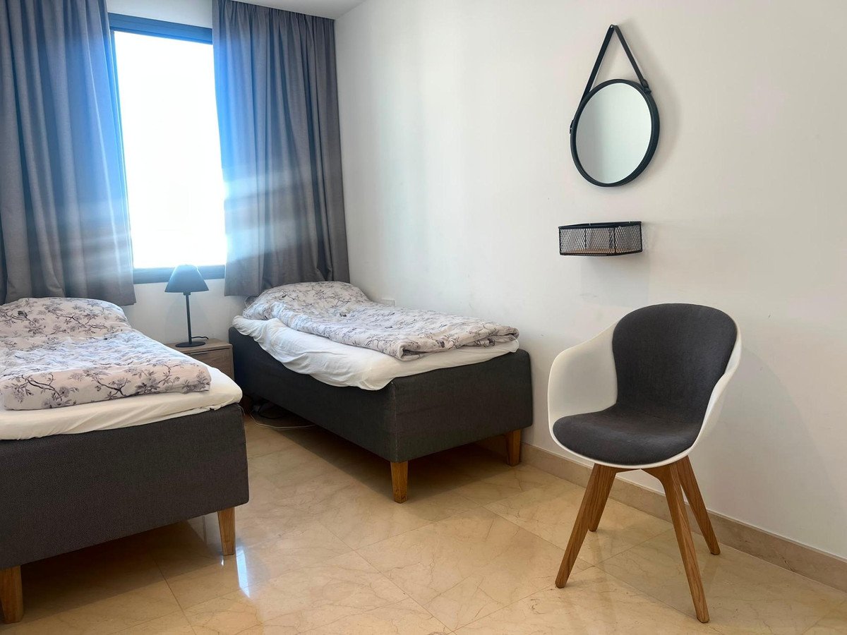 4 Bed Middle Floor Apartment in La Cala de Mijas