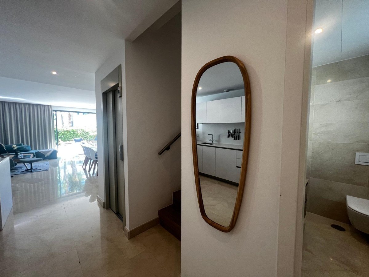 4 Bed Middle Floor Apartment in La Cala de Mijas