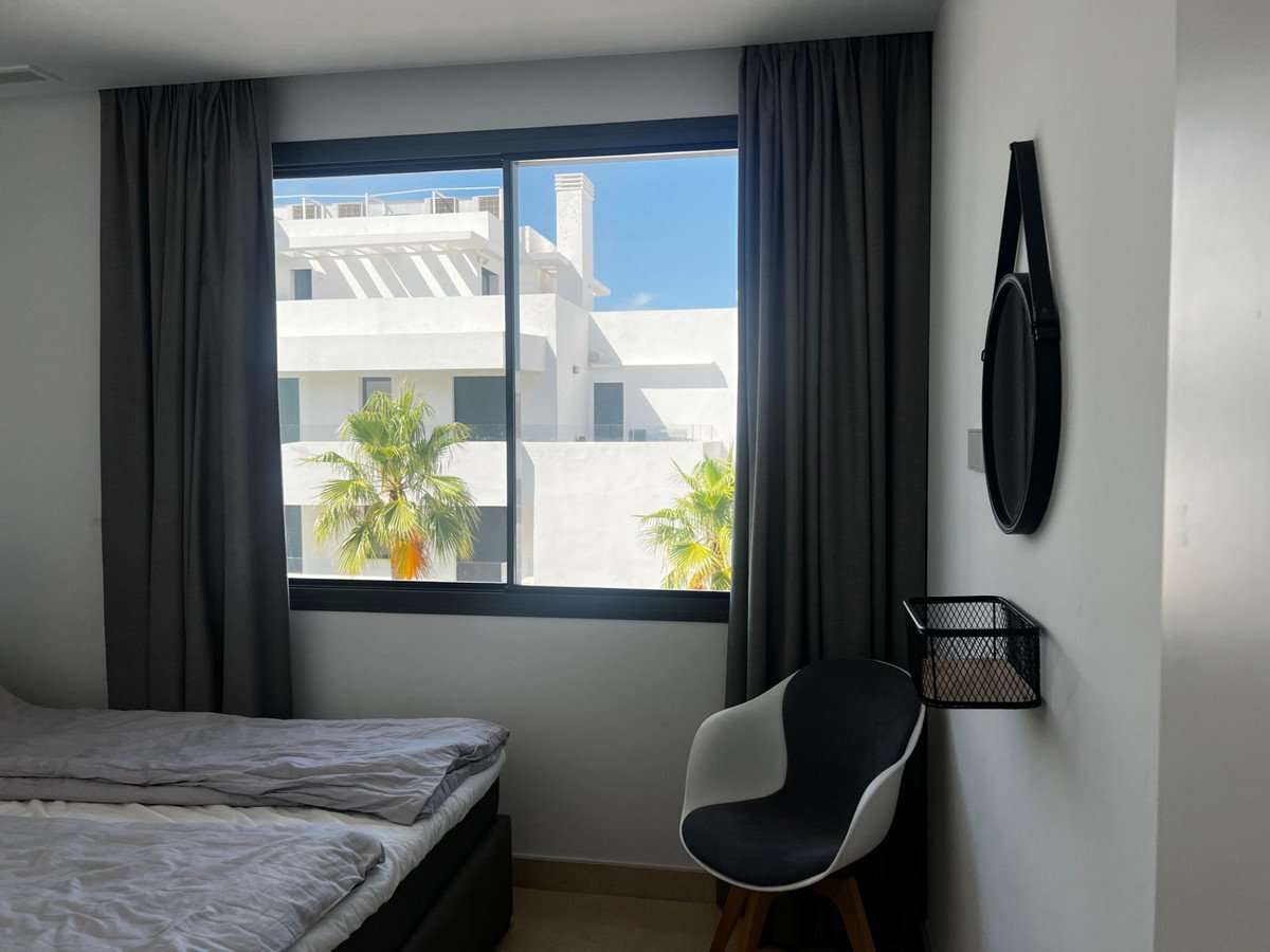 4 Bed Middle Floor Apartment in La Cala de Mijas