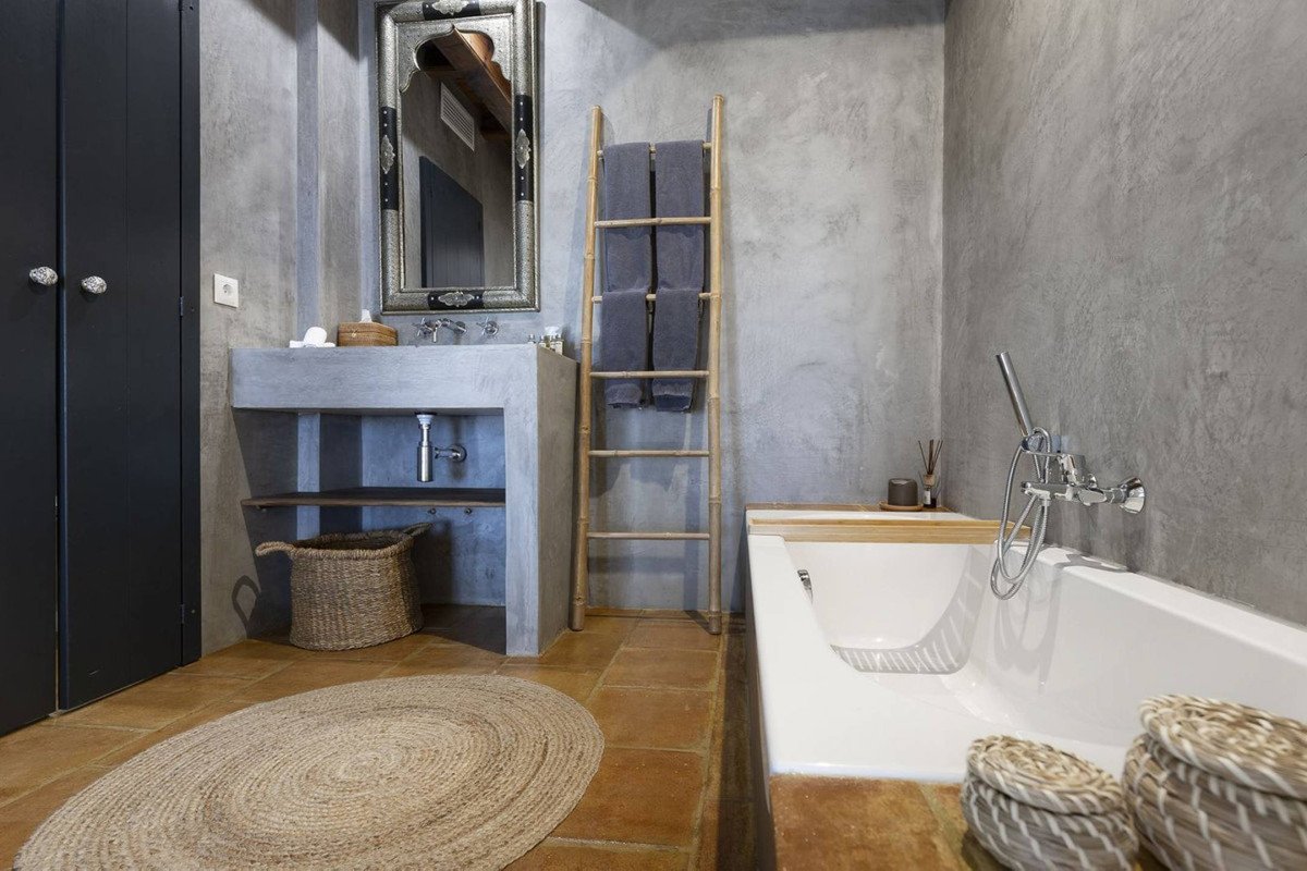 13 Bed Hotel in Villanueva De La Concepcion