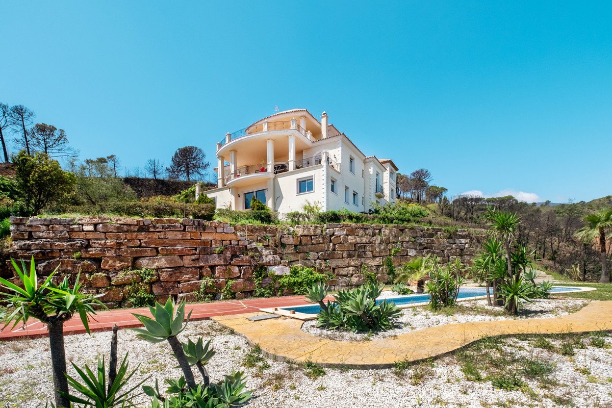 7 Bed Finca - Cortijo in Estepona