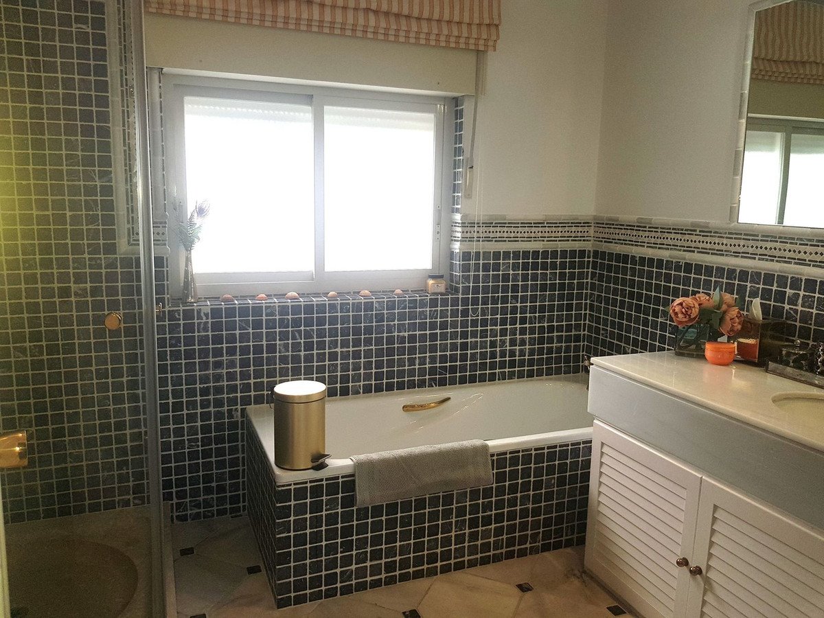4 Bed Penthouse in Sotogrande Marina