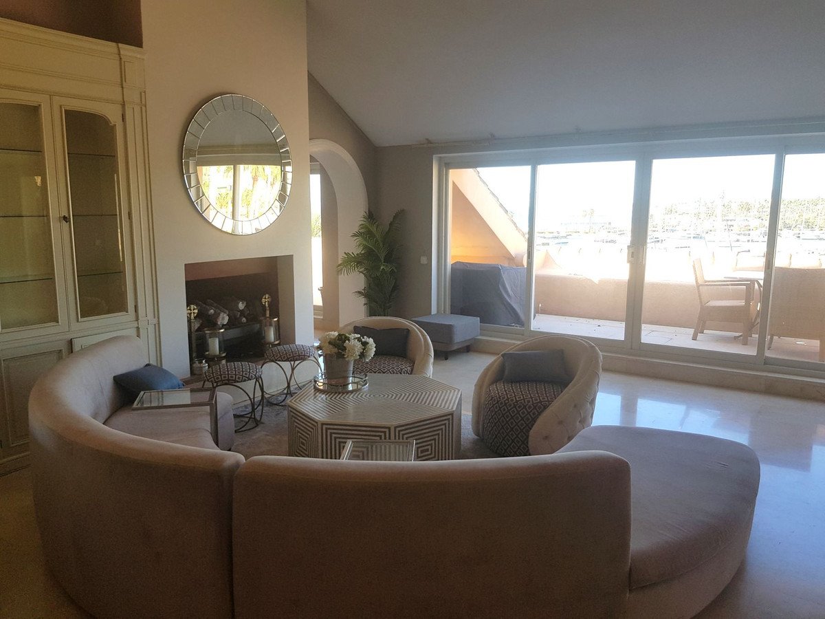 4 Bed Penthouse in Sotogrande Marina