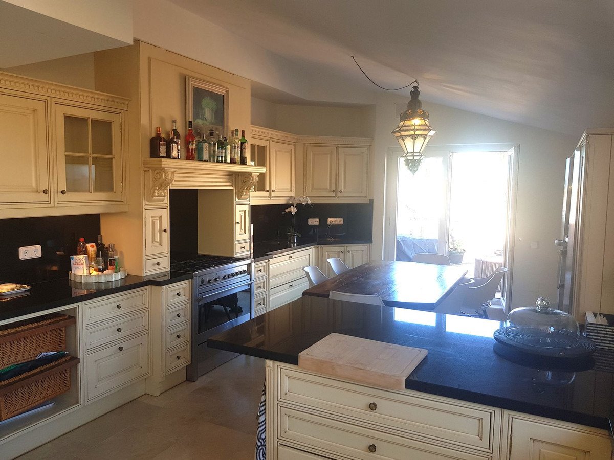 4 Bed Penthouse in Sotogrande Marina