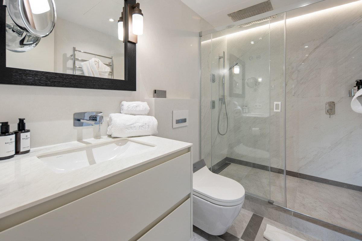 3 Bed Middle Floor Apartment in The Golden Mile