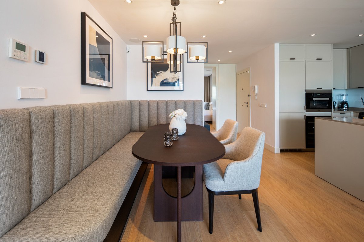 3 Bed Middle Floor Apartment in The Golden Mile