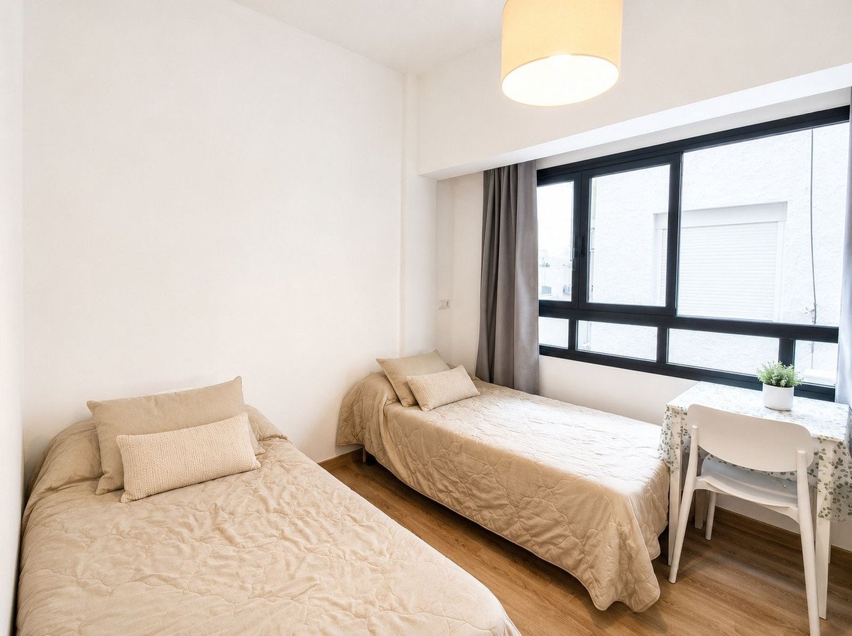 Middle Floor Studio in Torremolinos Centro