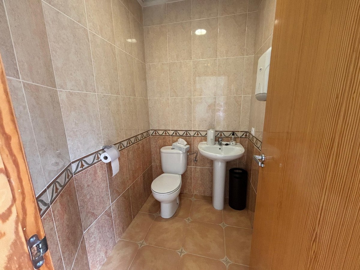 Commercial in Ondara