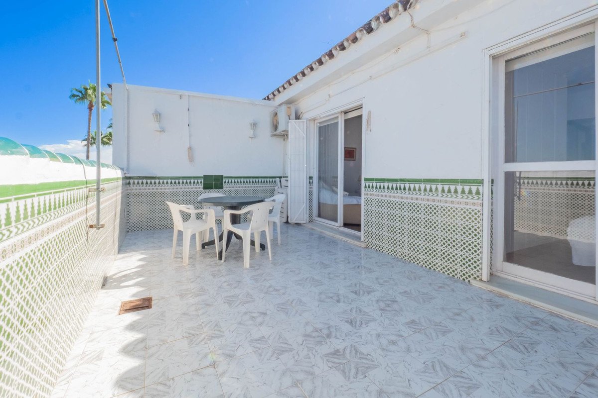 3 Bed Top Floor Apartment in Alhaurín el Grande