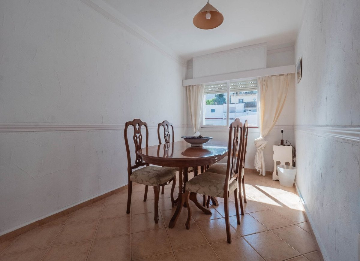 3 Bed Top Floor Apartment in Alhaurín el Grande