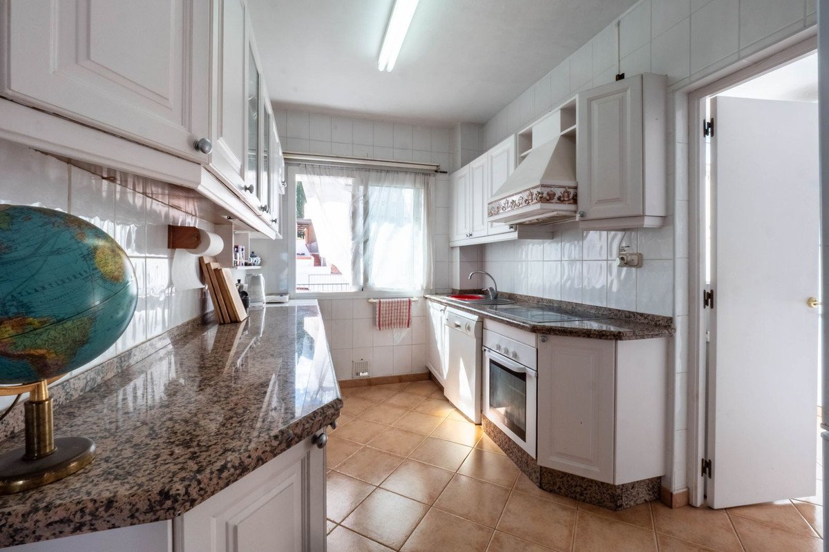 3 Bed Top Floor Apartment in Alhaurín el Grande