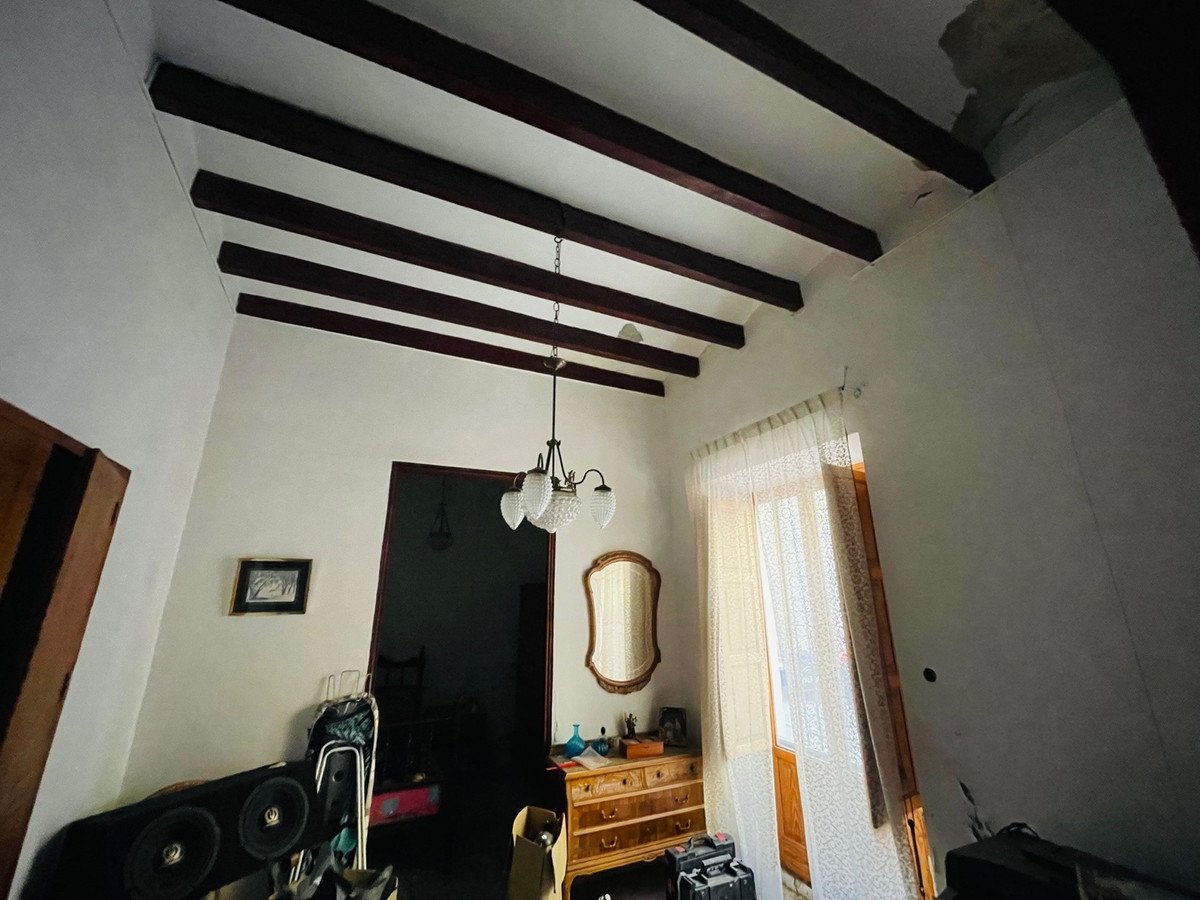 7 Bed Townhouse in El Vergel