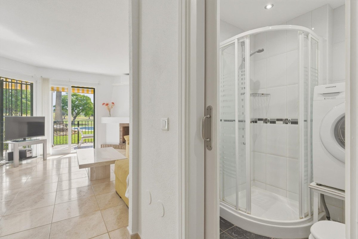2 Bed Ground Floor Apartment in Mijas Golf