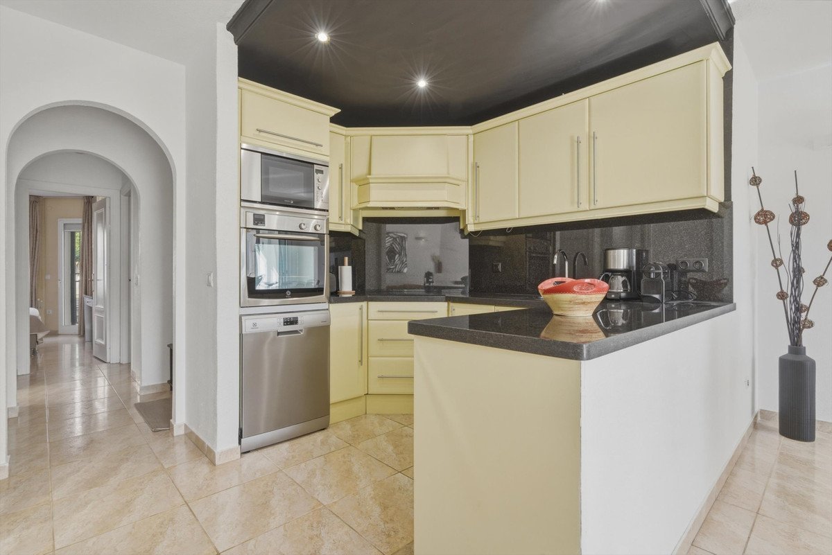 2 Bed Ground Floor Apartment in Mijas Golf