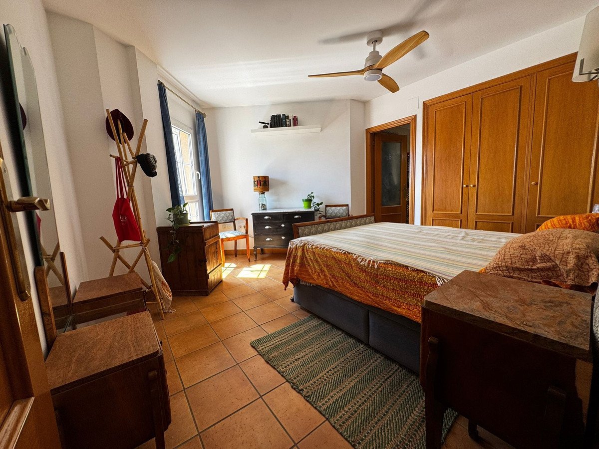 3 Bed Ground Floor Apartment in Jesús Pobre