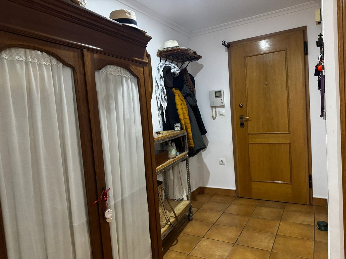 3 Bed Ground Floor Apartment in Jesús Pobre