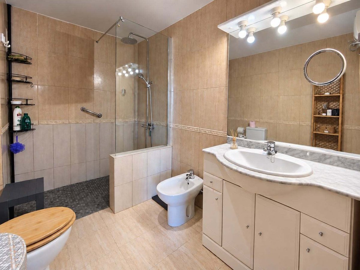 3 Bed Ground Floor Apartment in Jesús Pobre