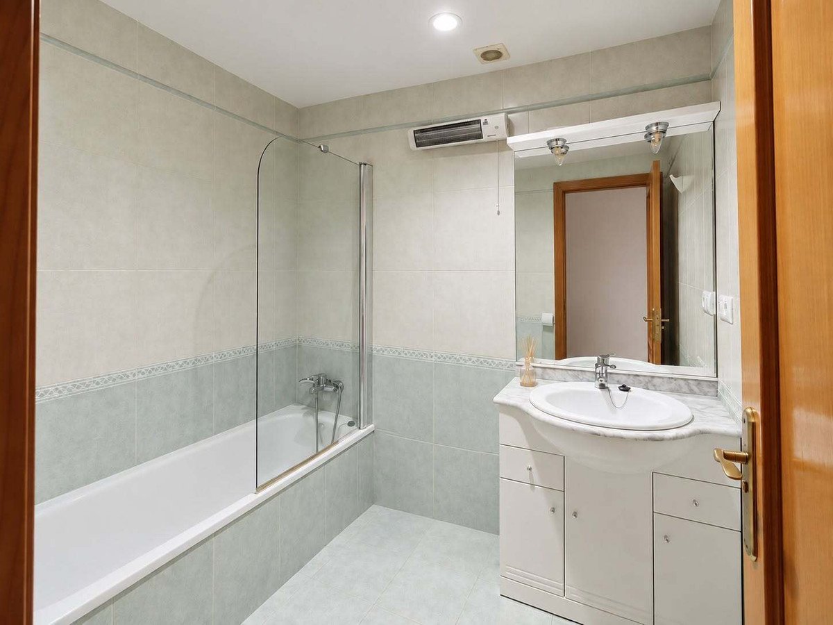 3 Bed Ground Floor Apartment in Jesús Pobre