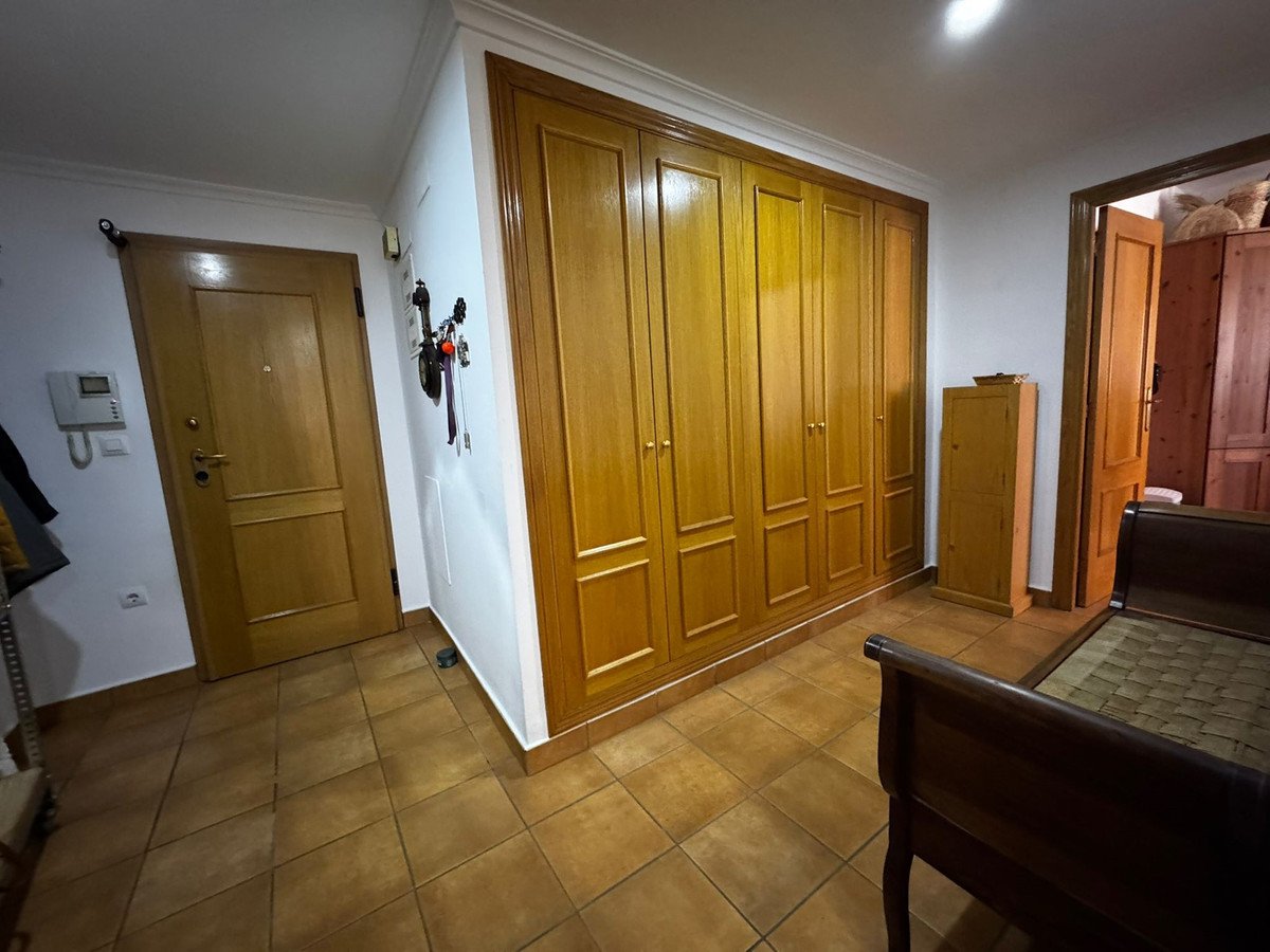 3 Bed Ground Floor Apartment in Jesús Pobre