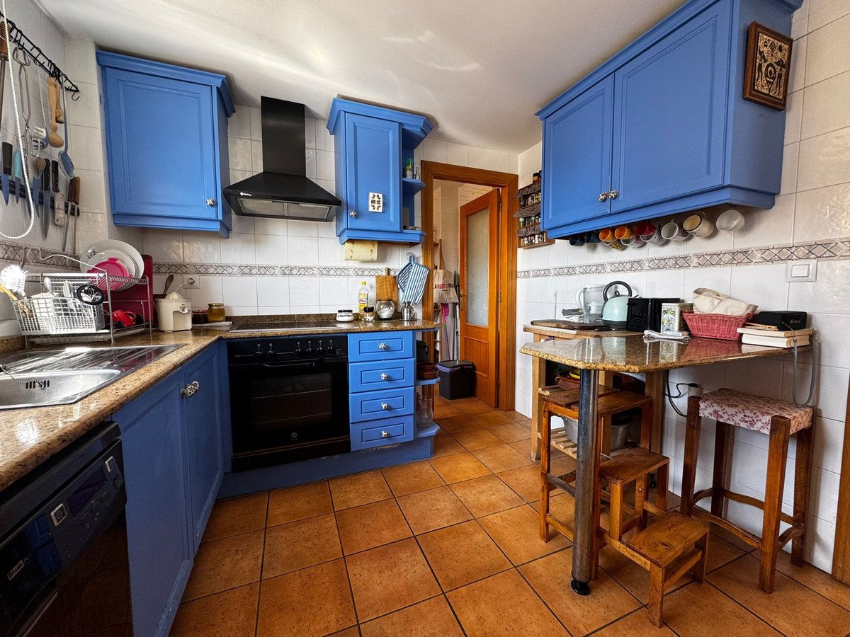 3 Bed Ground Floor Apartment in Jesús Pobre