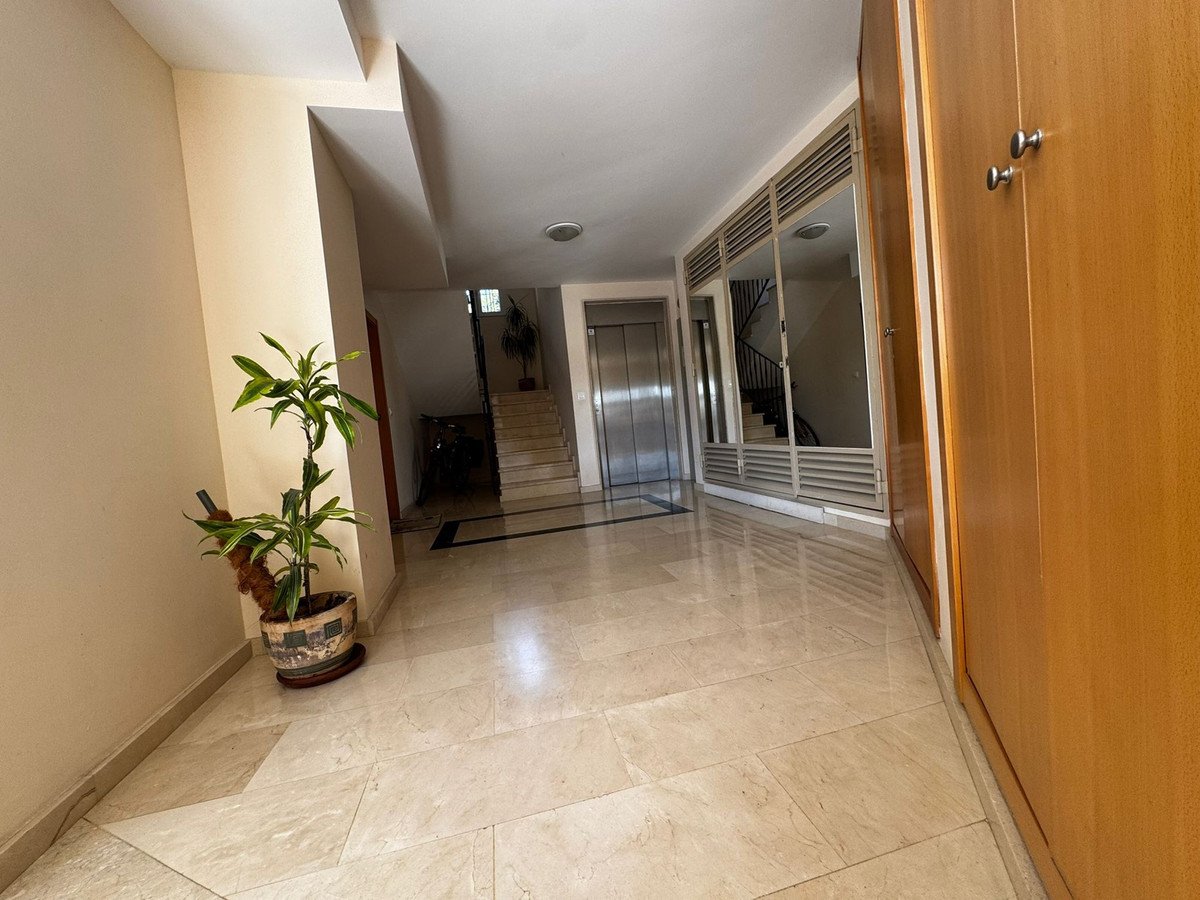 3 Bed Ground Floor Apartment in Jesús Pobre