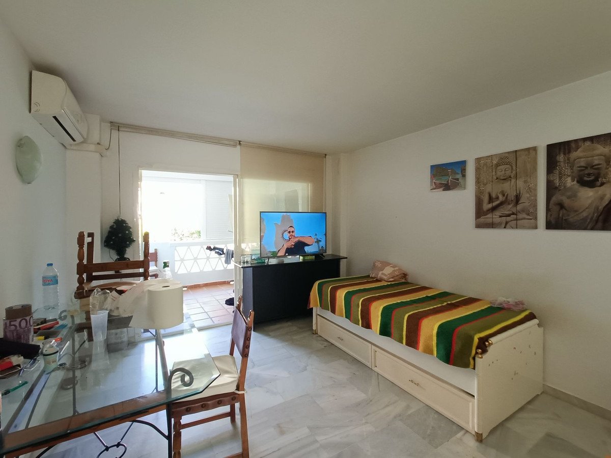 2 Bed Ground Floor Apartment in Torremolinos