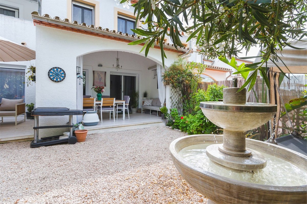 3 Bed Townhouse in Pedreguer