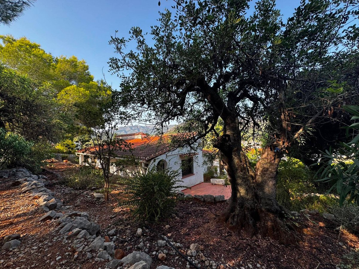 2 Bed Detached Villa in Orba