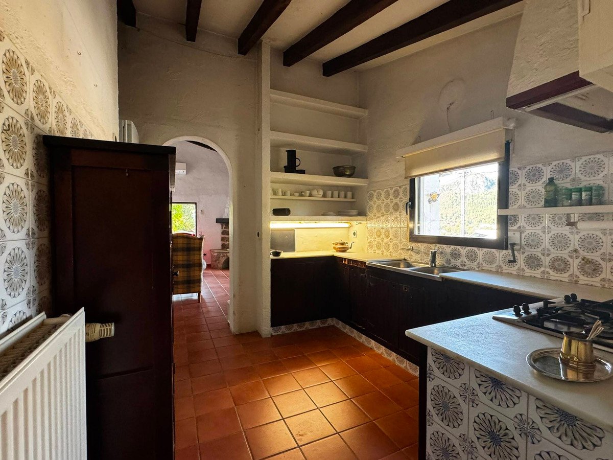 2 Bed Detached Villa in Orba