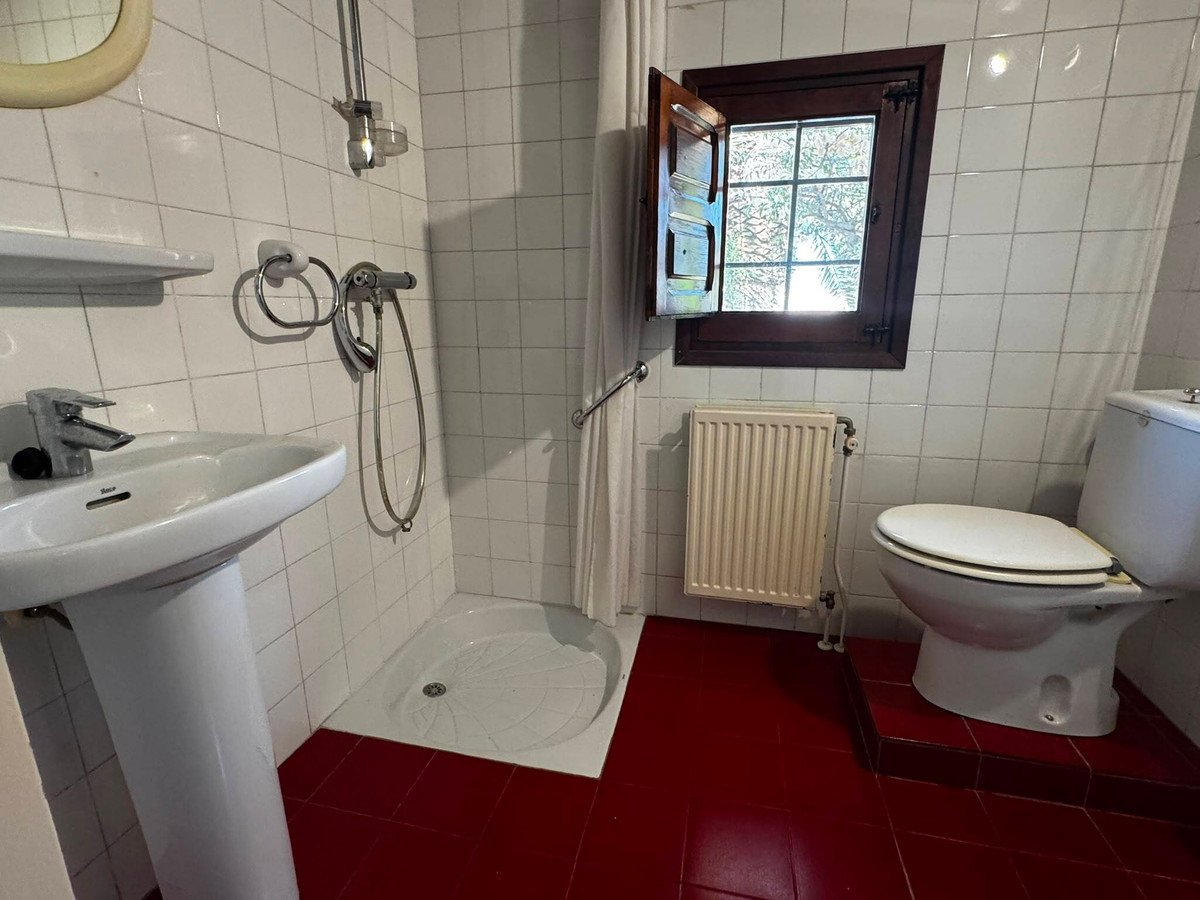2 Bed Detached Villa in Orba