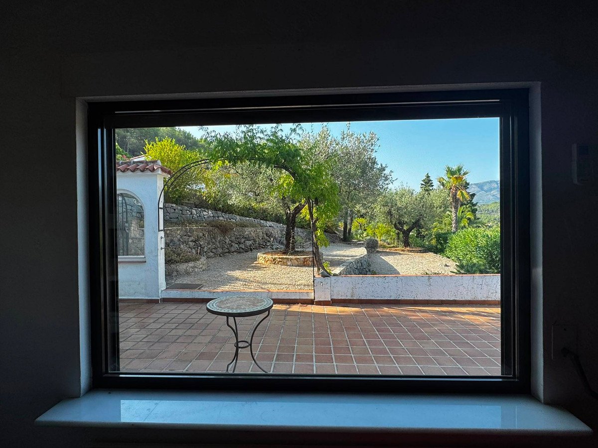 2 Bed Detached Villa in Orba