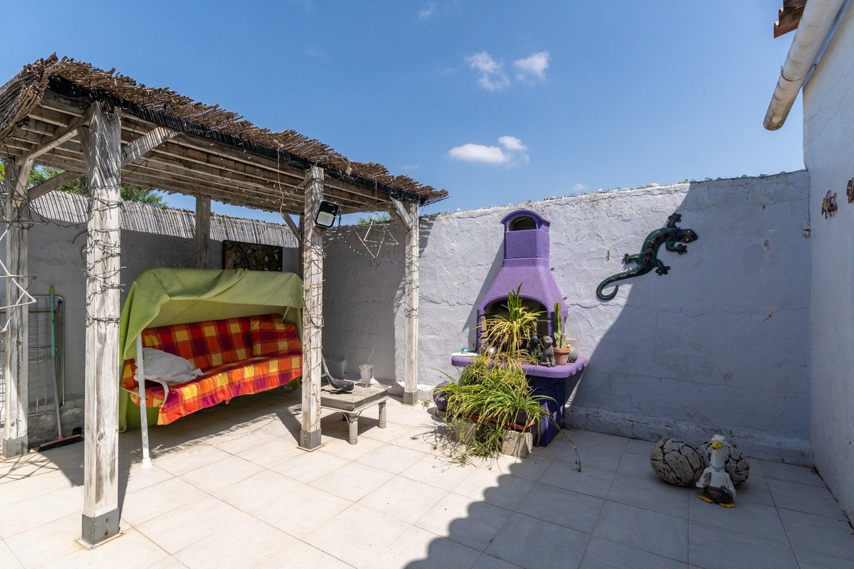 3 Bed Finca - Cortijo in El Vergel