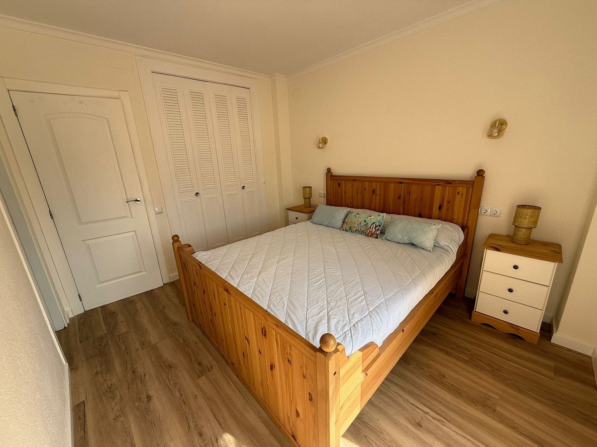 2 Bed Middle Floor Apartment in Javea