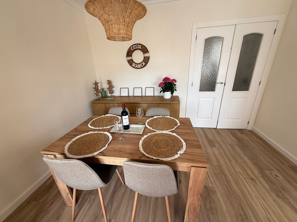 2 Bed Middle Floor Apartment in Javea