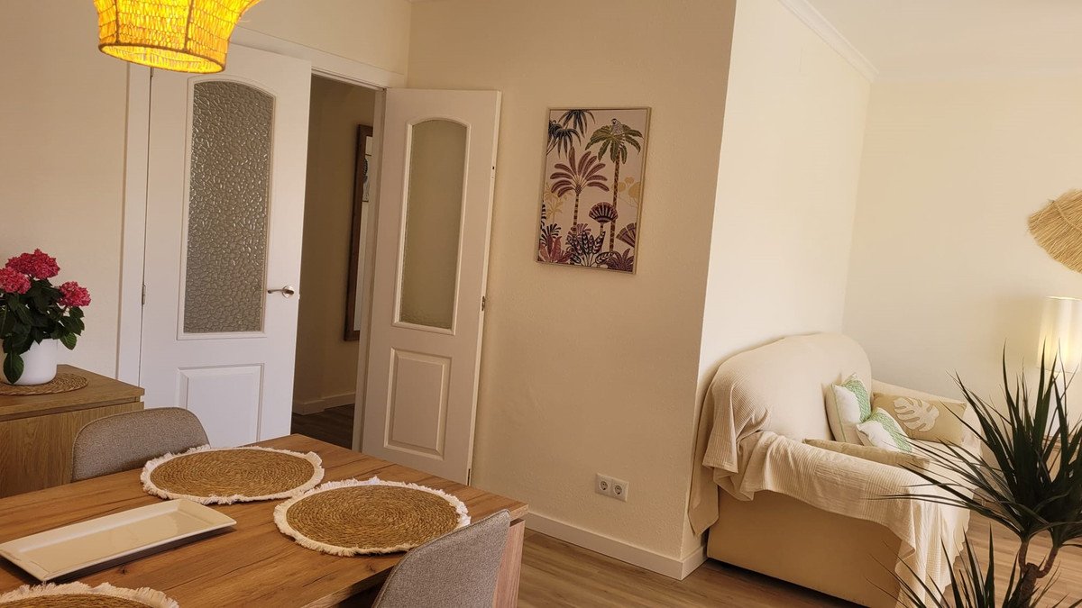 2 Bed Middle Floor Apartment in Javea