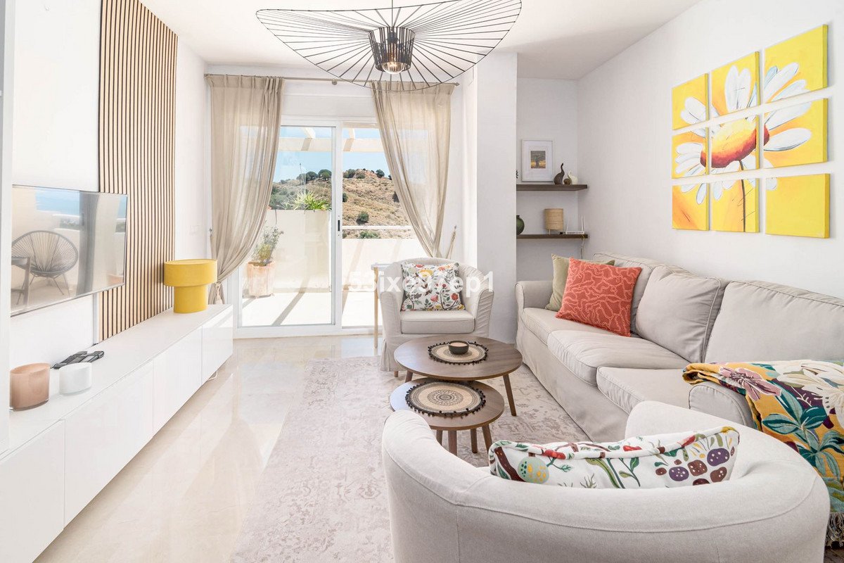 2 Bed Penthouse in Calahonda
