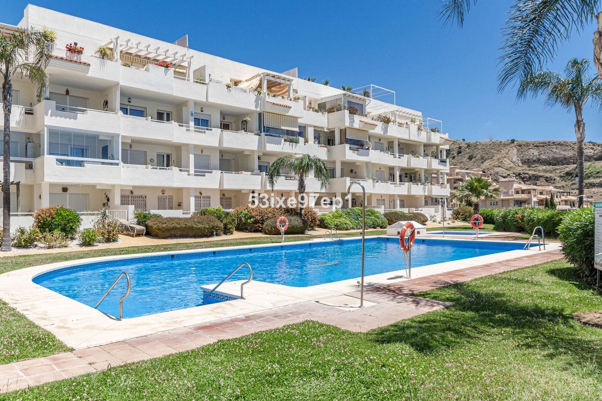 2 Bed Penthouse in Calahonda