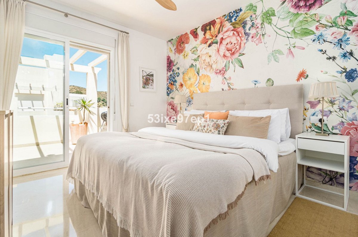 2 Bed Penthouse in Calahonda