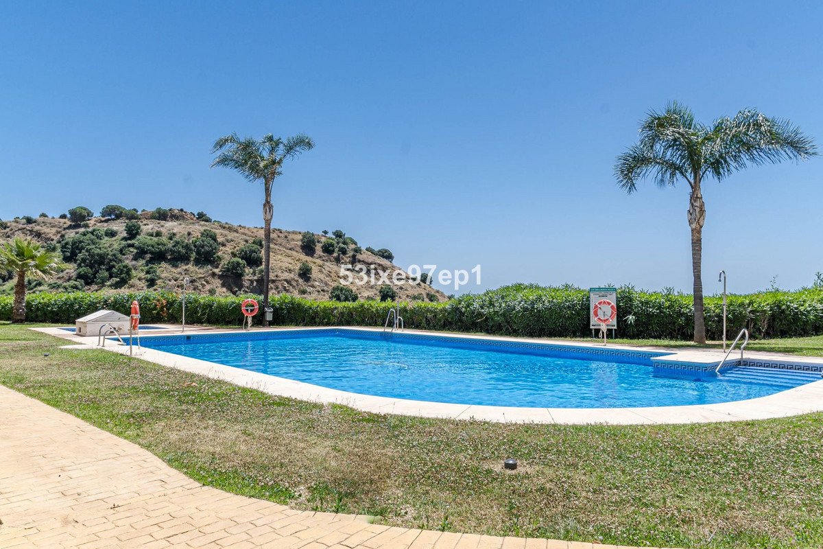 2 Bed Penthouse in Calahonda