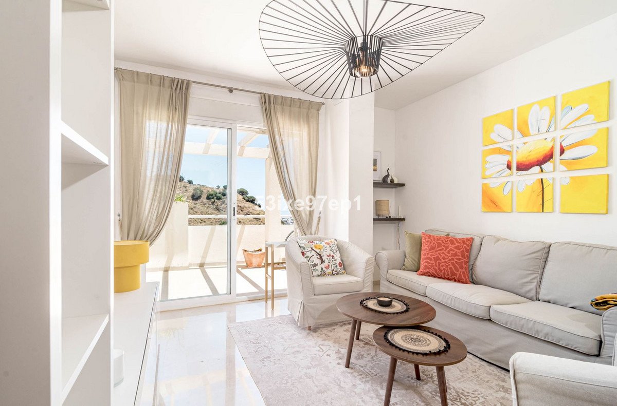 2 Bed Penthouse in Calahonda