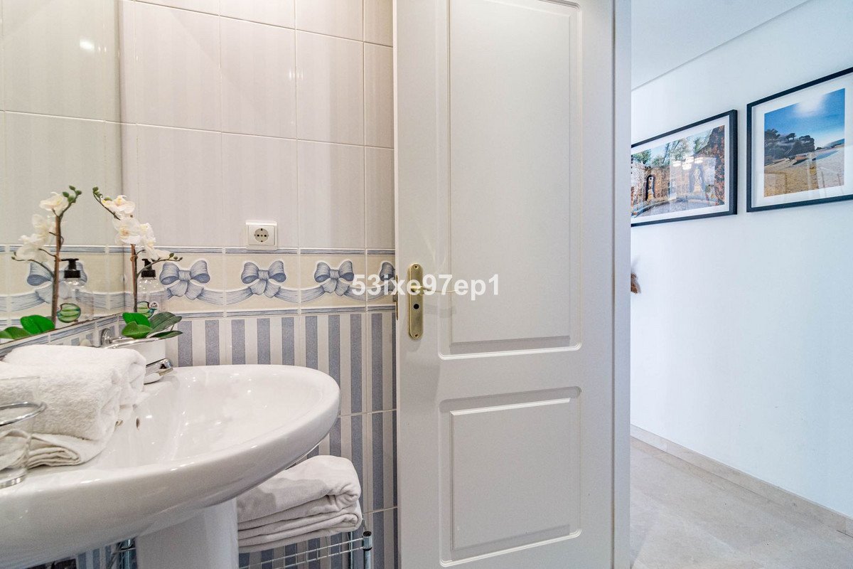 2 Bed Penthouse in Calahonda