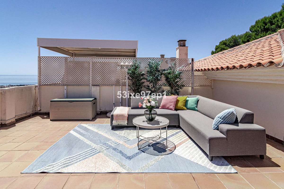 2 Bed Penthouse in Calahonda