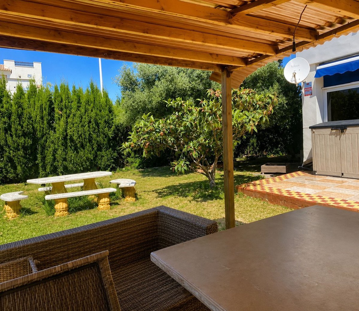 2 Bed Ground Floor Apartment in Nueva Andalucía
