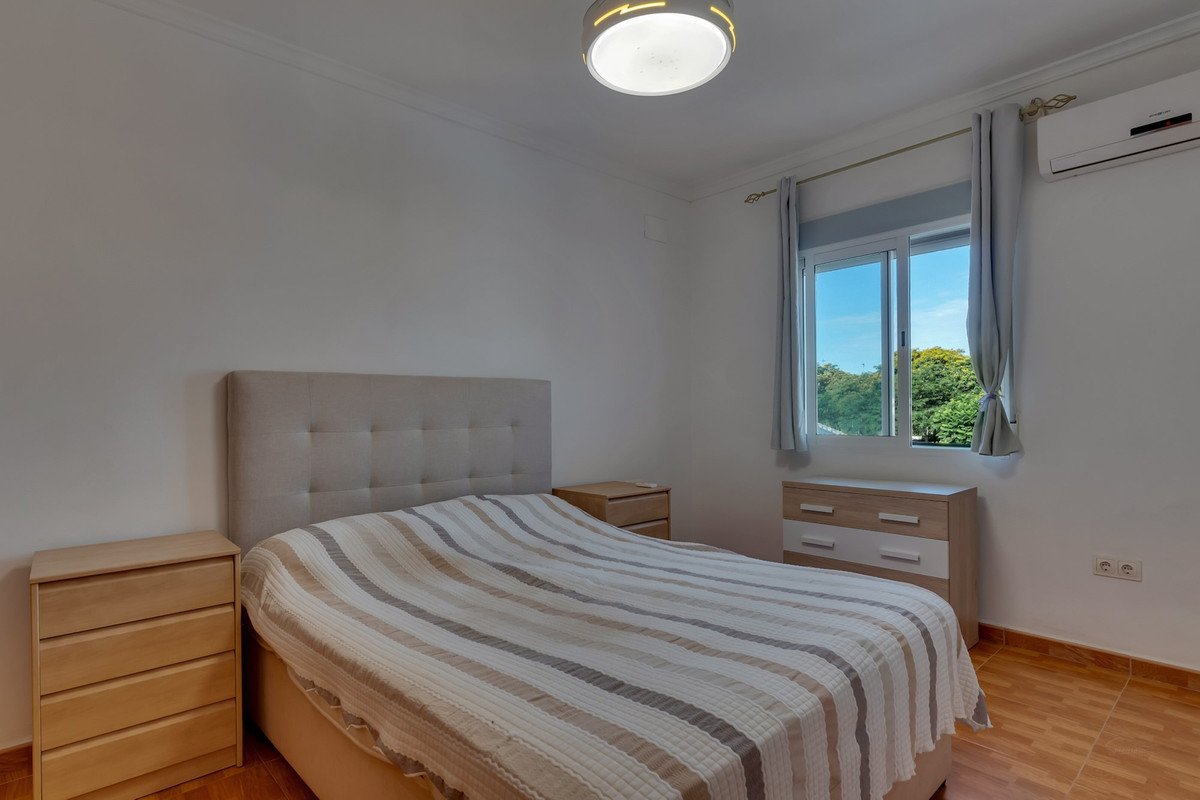 4 Bed Detached Villa in Els Poblets