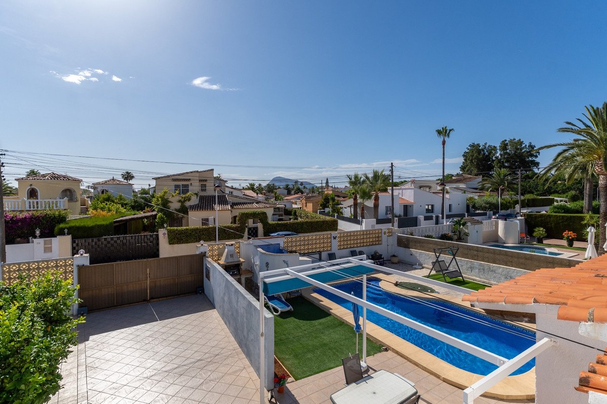4 Bed Detached Villa in Els Poblets
