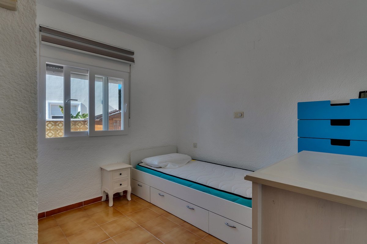 4 Bed Detached Villa in Els Poblets