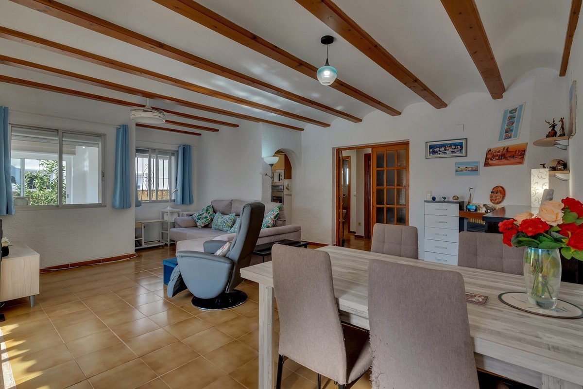 4 Bed Detached Villa in Els Poblets