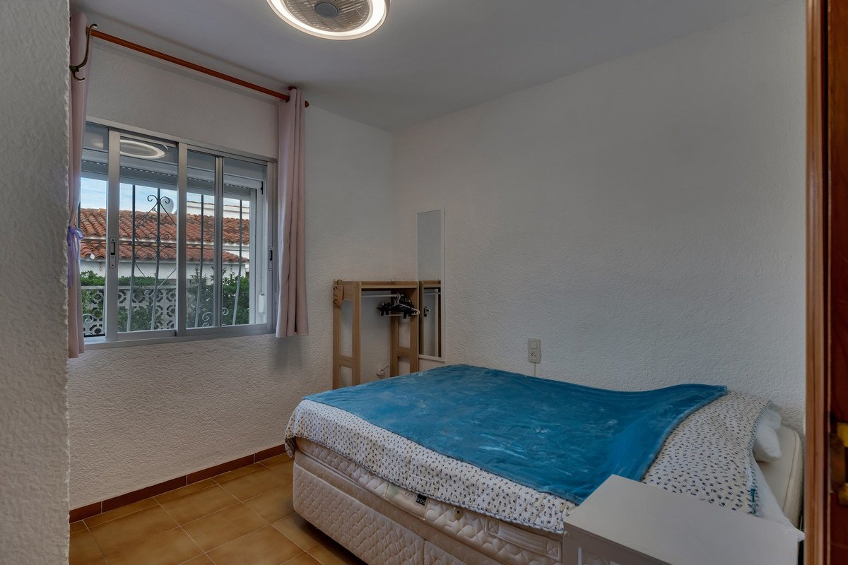 4 Bed Detached Villa in Els Poblets