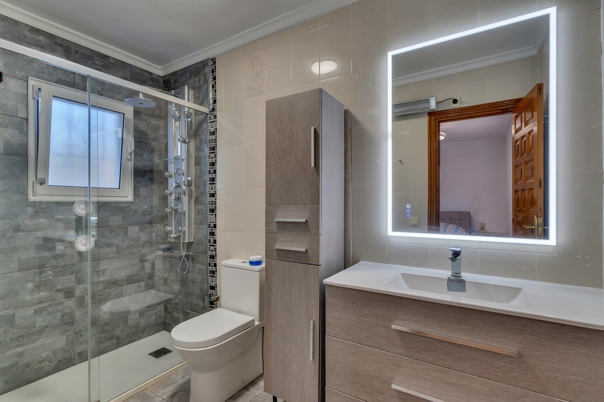 4 Bed Detached Villa in Els Poblets
