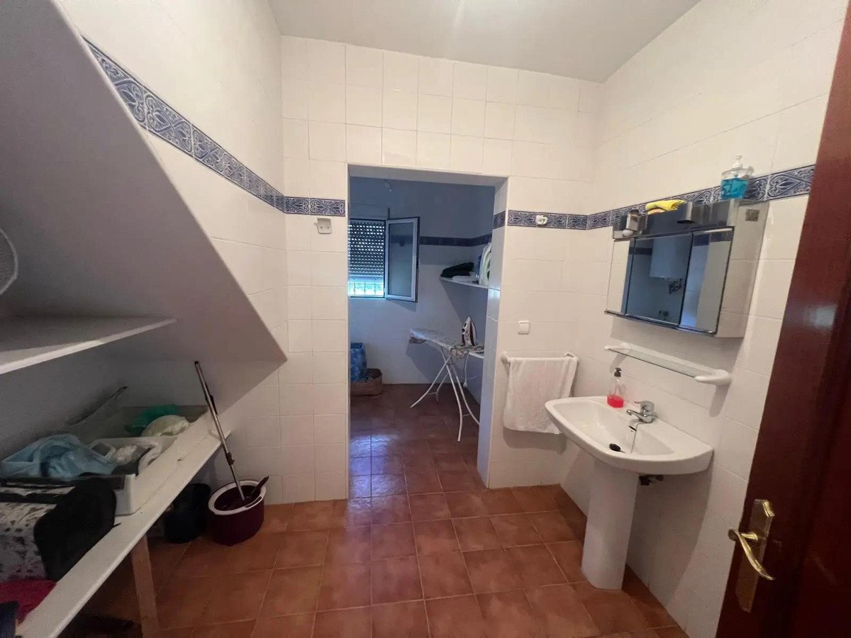 4 Bed Detached Villa in Beniarbeig